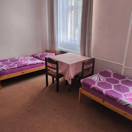U Zeleneho Stromu 3*