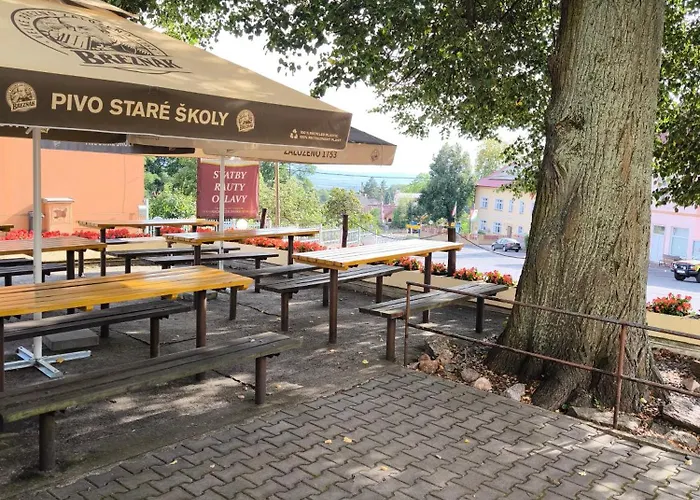 U Zeleneho Stromu 3*