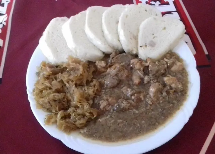 U Zeleneho Stromu 3*